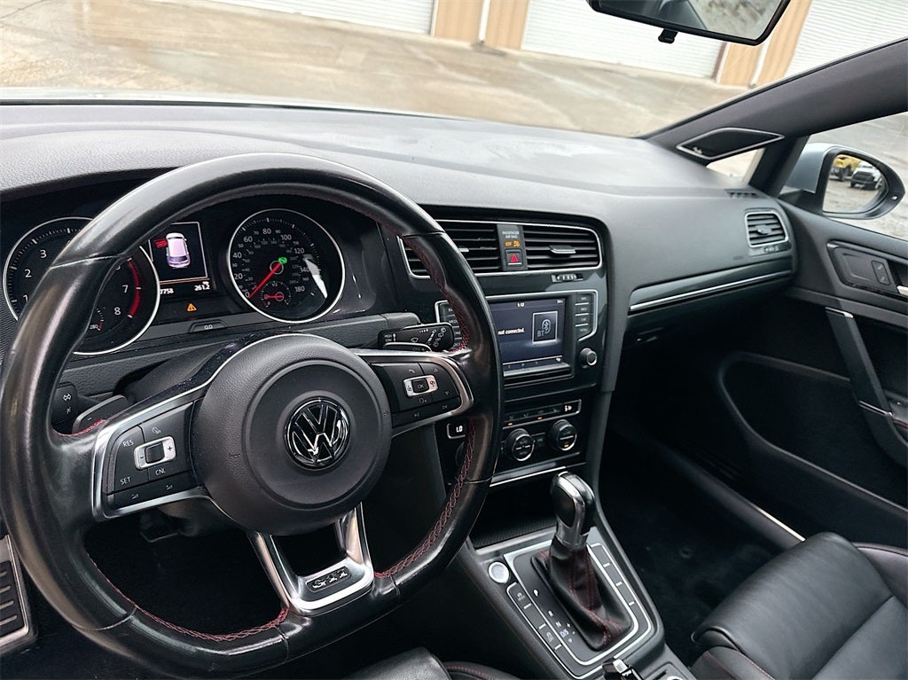 2016 Volkswagen Golf GTI w/Performance Package